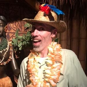 Meet your Posher, Ray